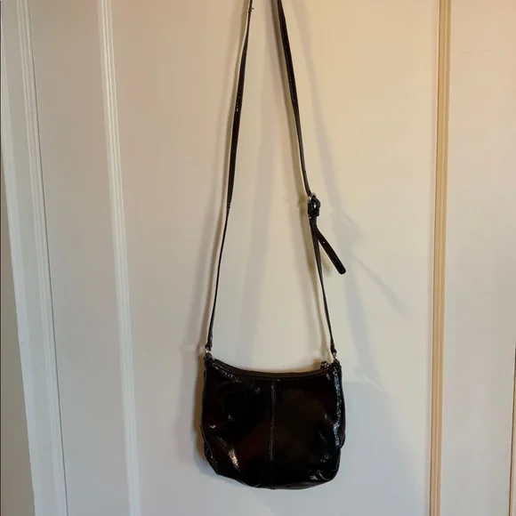 Beautiful Coach Hobo Crossbody Bag in Deep Ox Blood Patent Leather - Picture 6 of 14